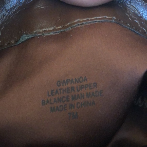 Women’s Guess Boots in size 7 - Picture 10 of 10